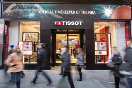 TISSOT MỞ BOUTIQUE MỚI TRÊN QUẢNG TRƯỜNG THỜI ĐẠI (TIME SQUARE) VÀO ĐÚNG DỊP LỄ HỘI LỚN CUỐI NĂM.