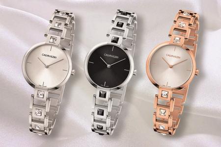 CALVIN KLEIN mesmerize: Tinh tế và nữ tính.