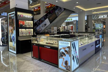 Tưng bừng khai trương Shop Tissot mới tại Vincom Mỹ Tho