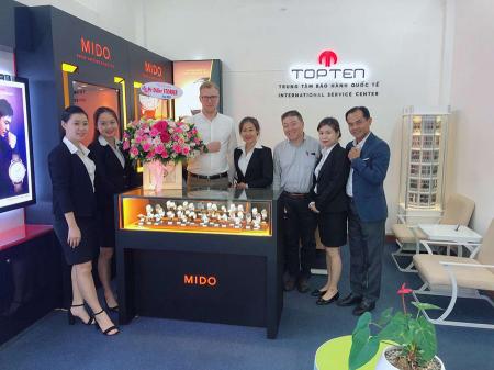 MIDO Area Sales Manager - Mr. Didier Storrer thăm thị trường và tổ chức tập huấn tại thị trường Việt Nam.