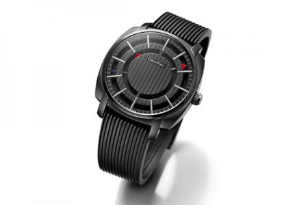 CALVIN KLEIN – ĐO THỜI GIAN BẰNG THỜI TRANG.